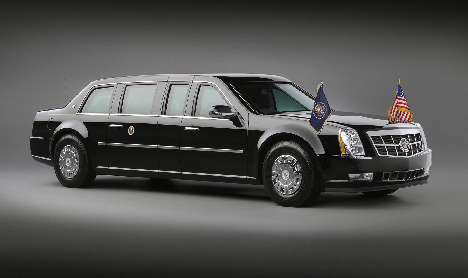 limousine dream meaning, dream about limousine, limousine dream interpretation, seeing in a dream limousine