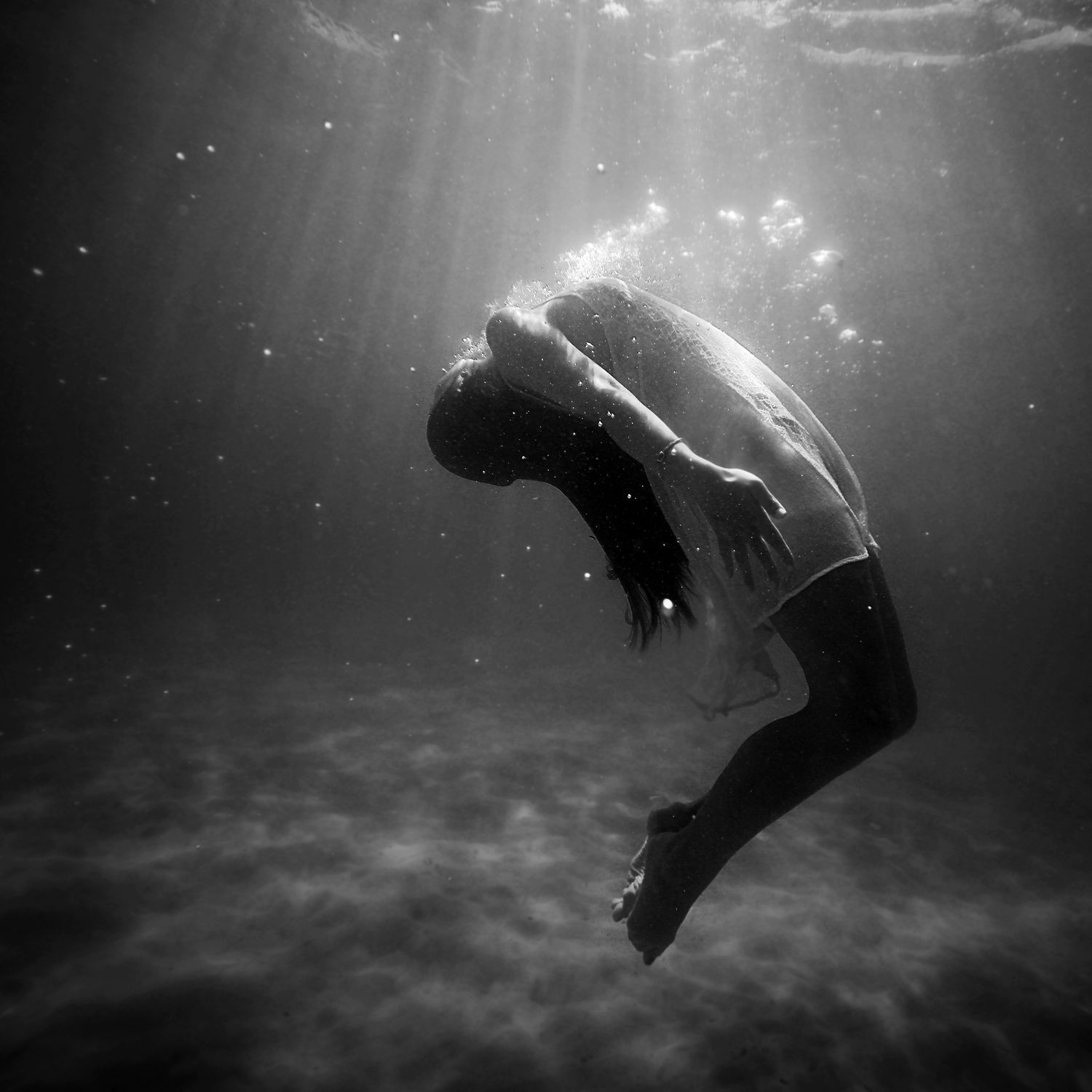 drowning dream meaning, dream about drowning, drowning dream interpretation, seeing in a dream drowning
