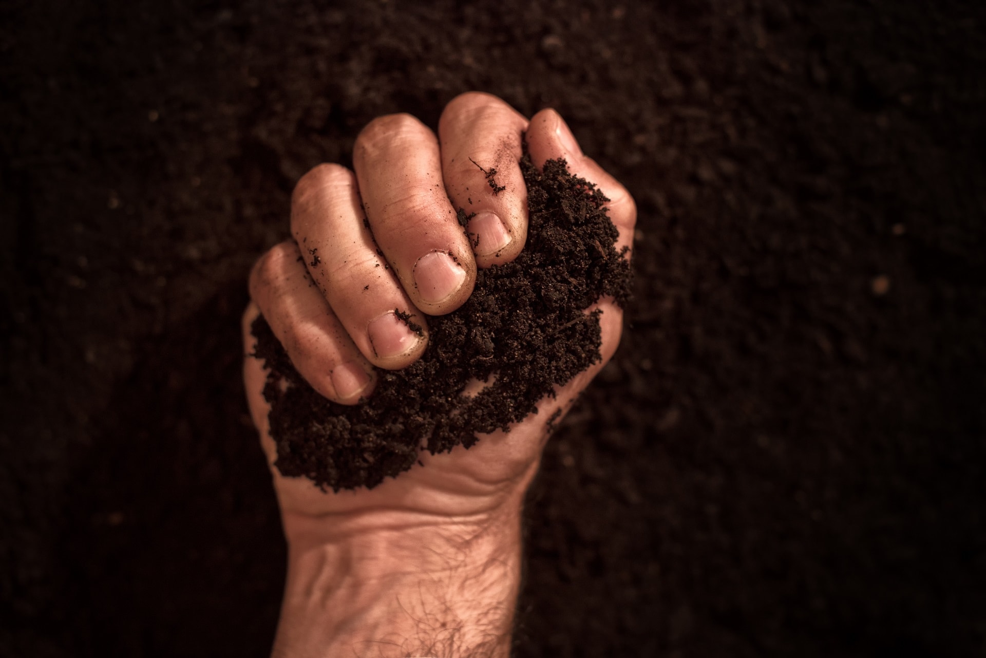 dirt-dream-meaning-get-your-dream-interpretation-now