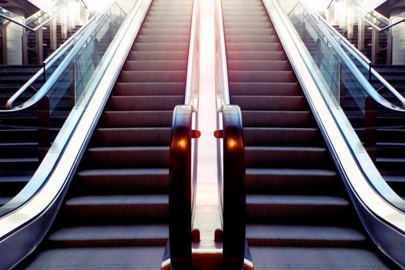 escalators-and-circular-tracks-explained-with-examples-video-lecture